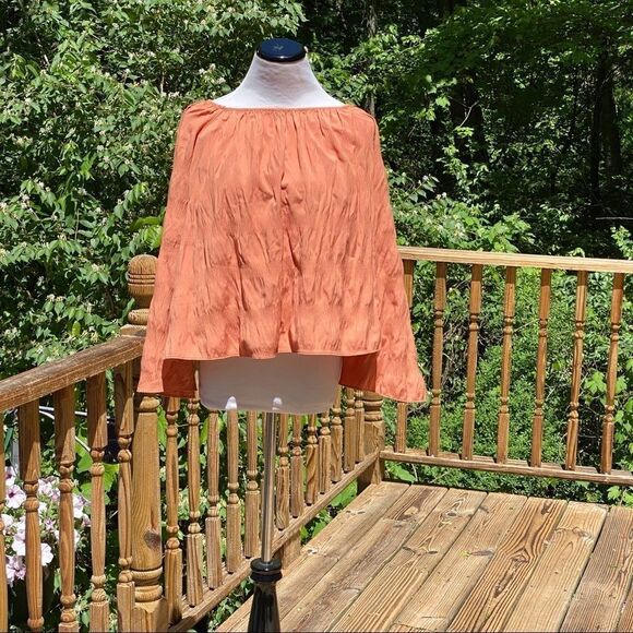 Elizabeth and James Boho Off Shoulder Top - Picture 1 of 11
